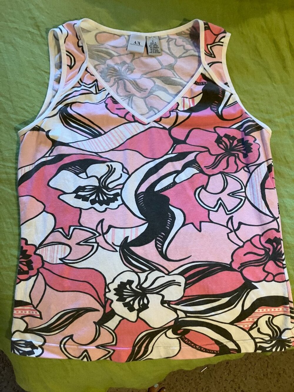 Cute Armani Exchange top! Size L but fits like a M